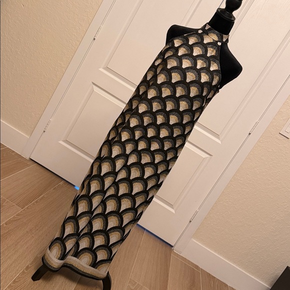 Trina Turk Giri Geometric Jacquard-Knit Sleeveless Midi-Dress - Picture 2 of 12